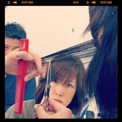 楽しく笑顔でチョキチョキ、マジ最高♪